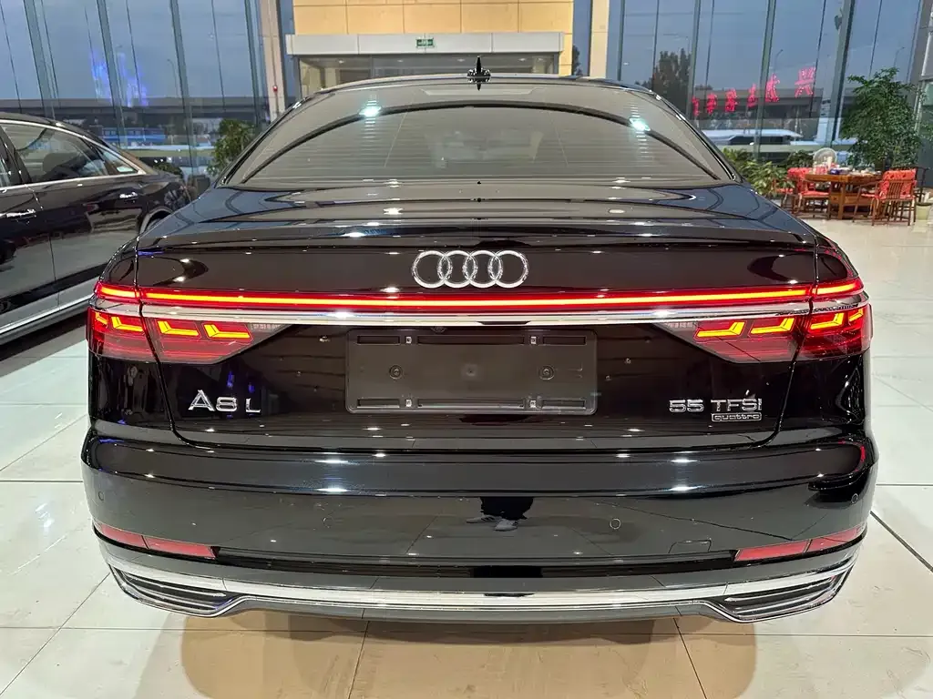 Audi A8 2021 из CN, фото 3
