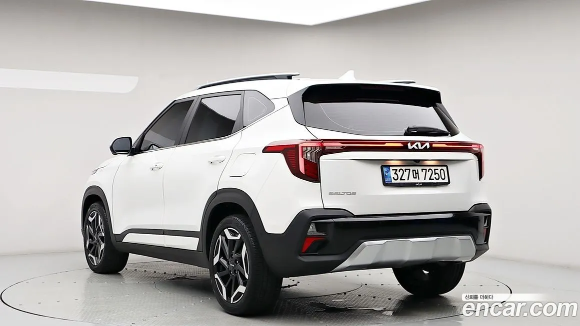 Kia Seltos 2023 из KR, фото 2