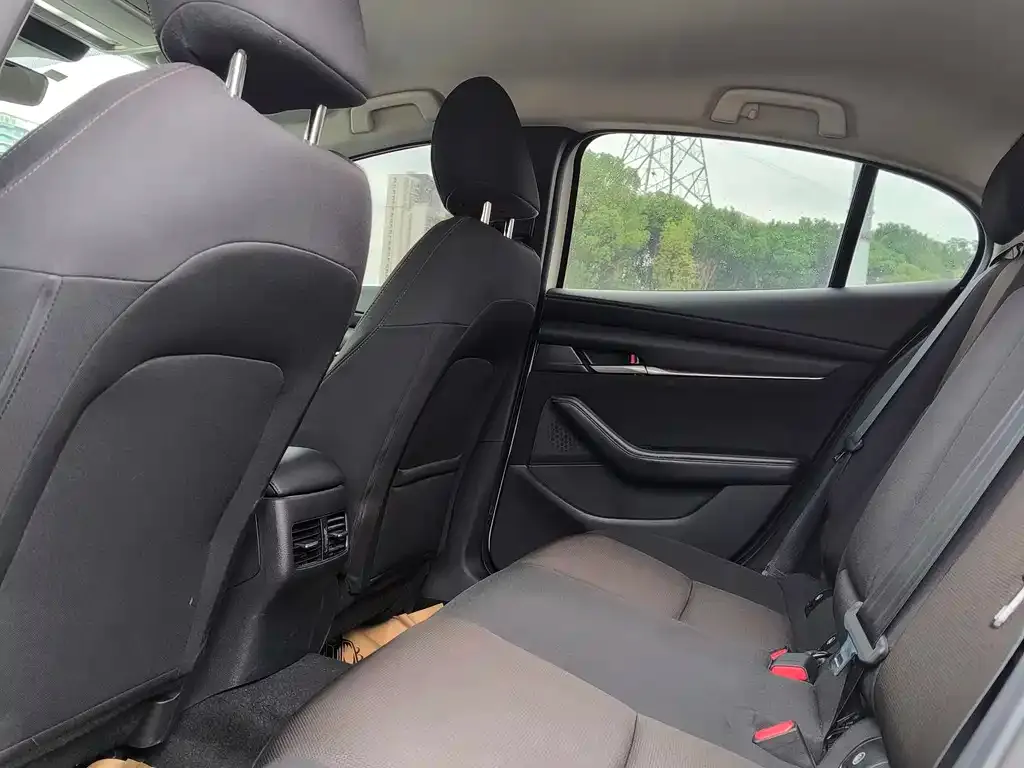 Mazda 3 Axela 2022 из CN, фото 6