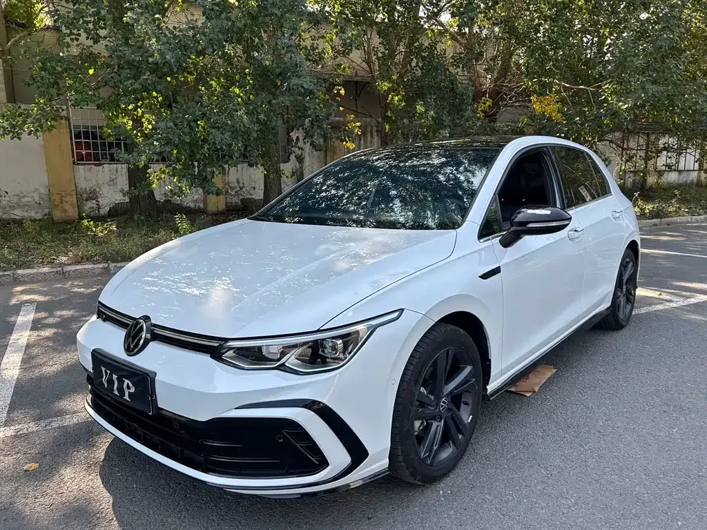 Volkswagen Golf 2022 из CN, фото 1