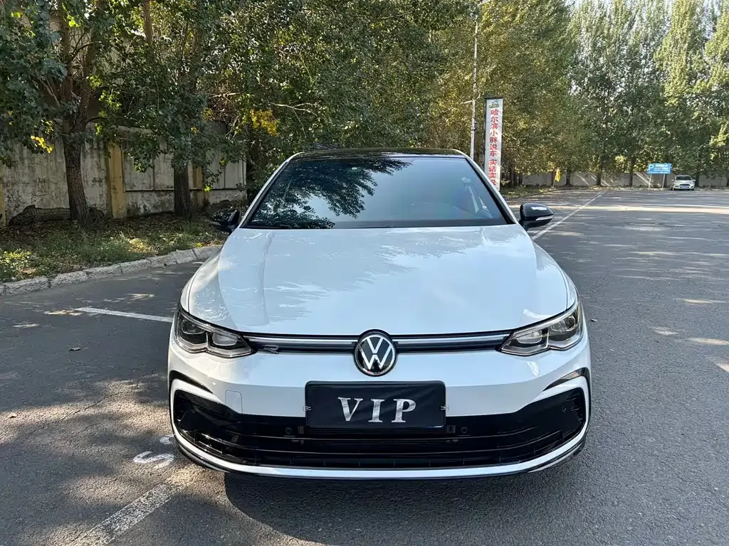 Volkswagen Golf 2022 из CN, фото 2