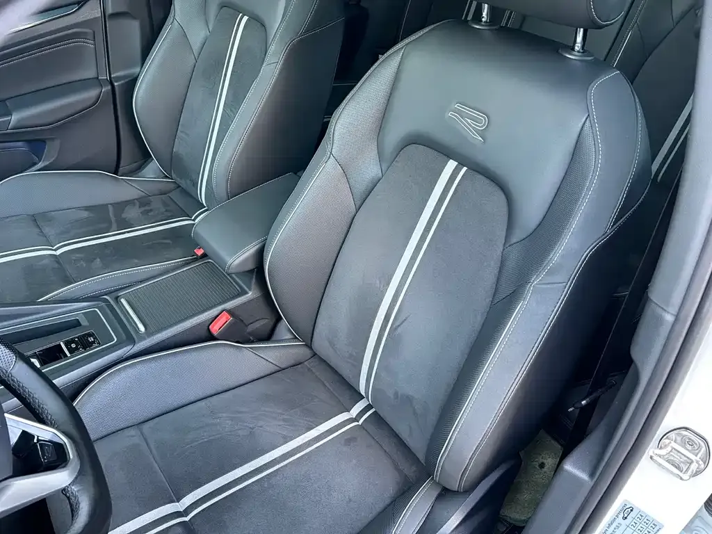 Volkswagen Golf 2022 из CN, фото 6