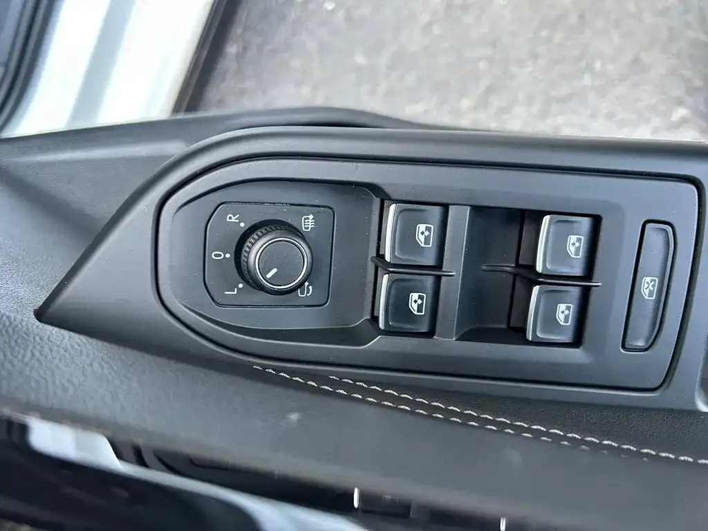 Volkswagen Golf 2022 из CN, фото 7