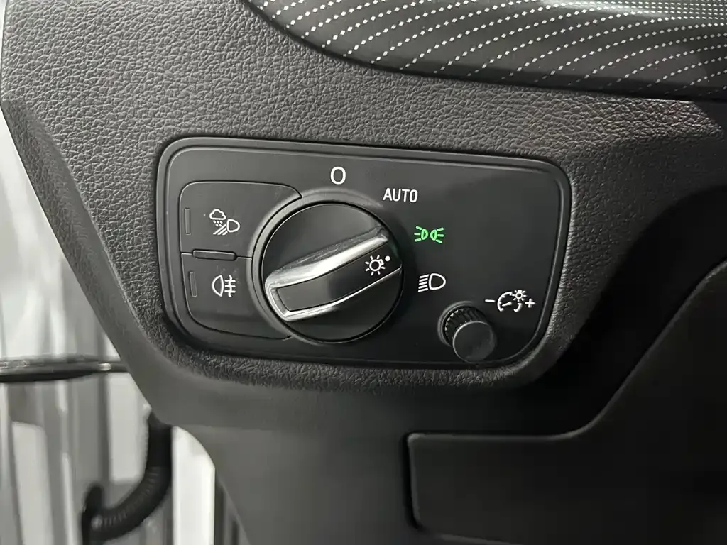 Audi Q2L 2021 из CN, фото 10