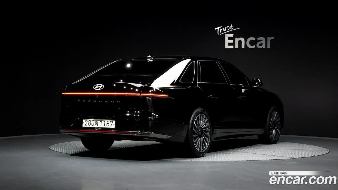 Hyundai Grandeur 2023 из KR, фото 2