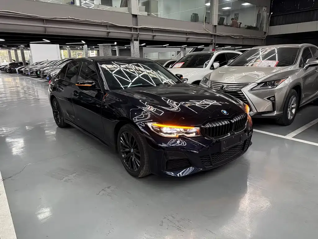 BMW 3 Series 2022 из CN, фото 3