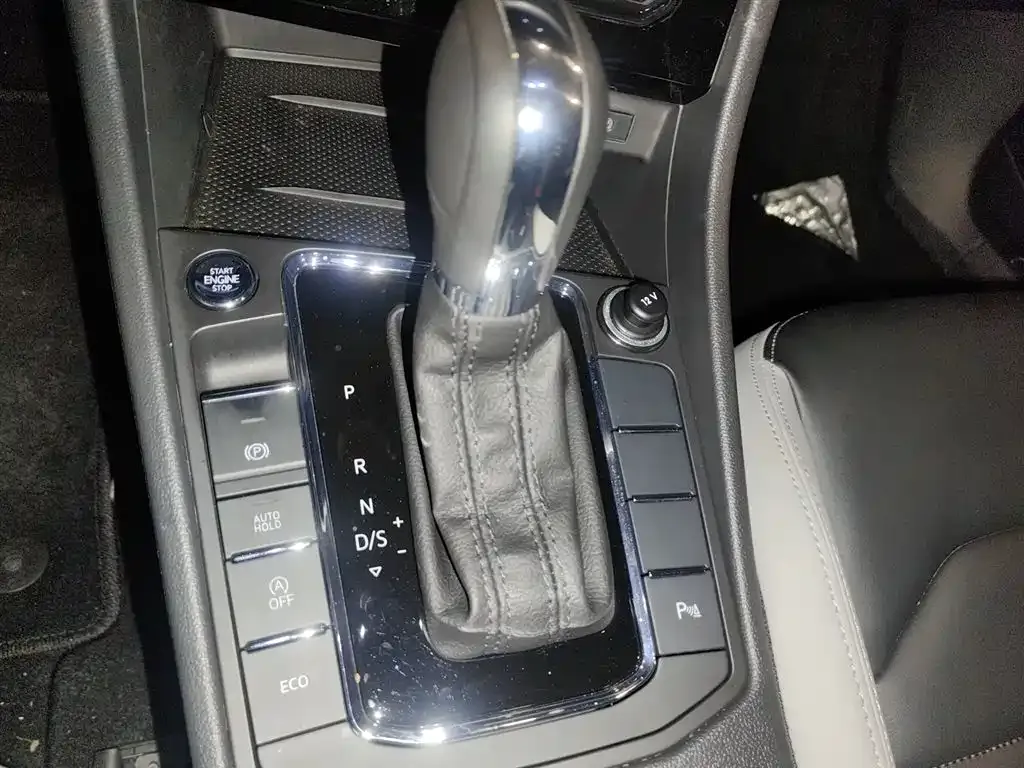 Volkswagen Bora 2024 из CN, фото 6