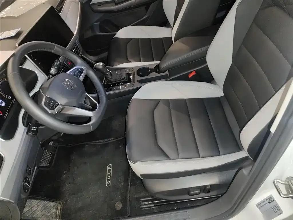 Volkswagen Bora 2024 из CN, фото 7