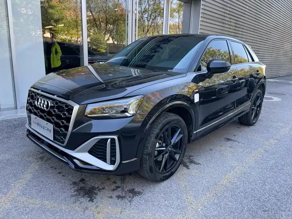 Audi Q2L 2023 из CN, фото 1