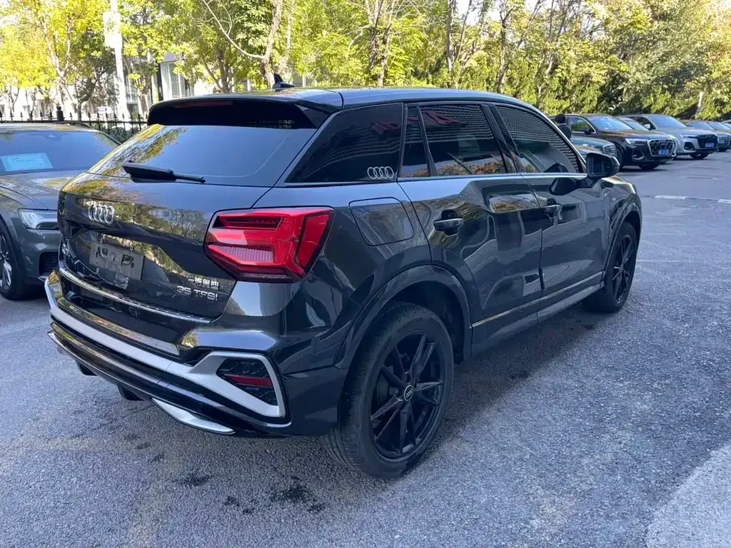 Audi Q2L 2023 из CN, фото 9