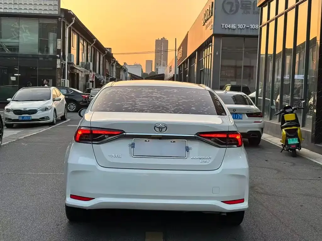 Toyota Corolla 2021 из CN, фото 10