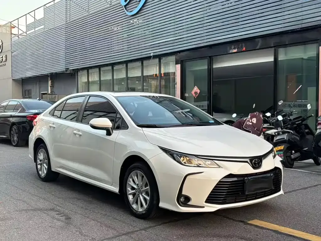 Toyota Corolla 2021 из CN, фото 4