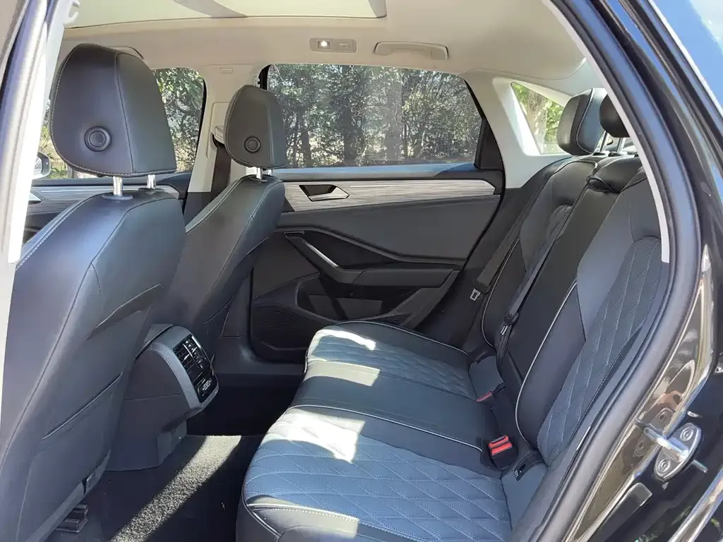 Volkswagen Sagitar 2023 из CN, фото 8