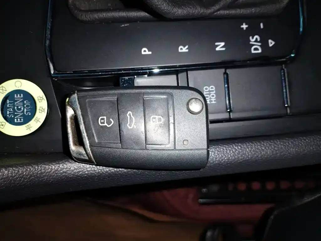 Volkswagen Tharu 2021 из CN, фото 9