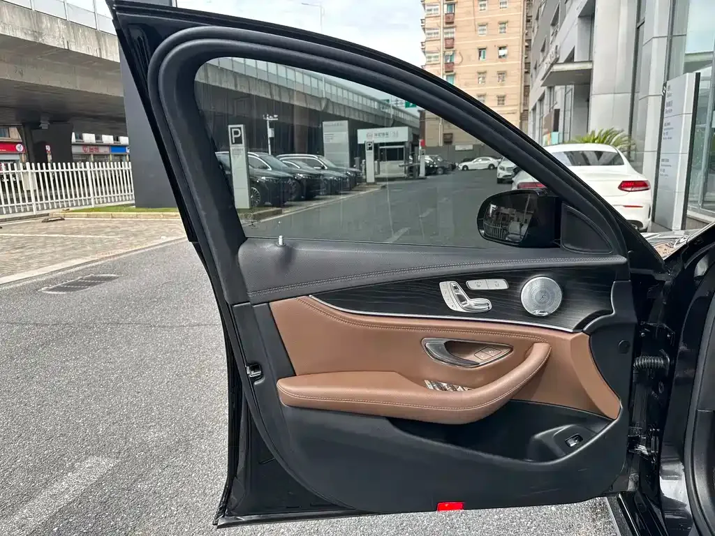 Mercedes-Benz E-Class 2021 из CN, фото 7