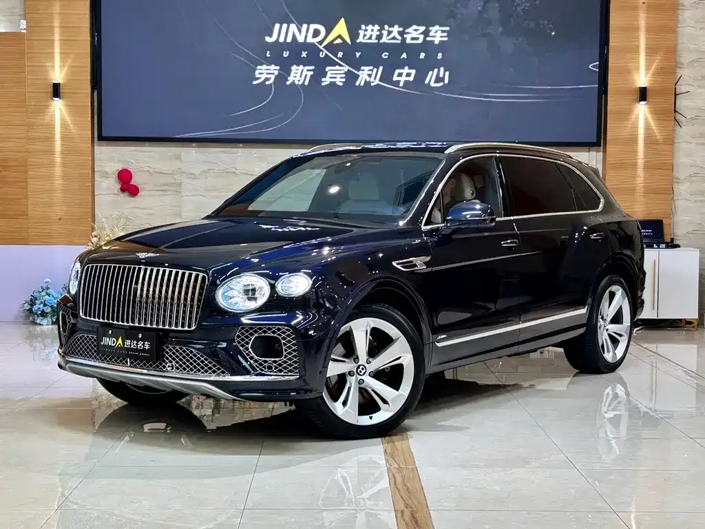 Bentley Bentayga 2023 из CN, фото 1