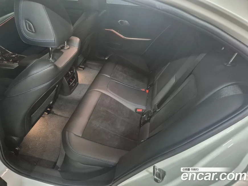BMW 3-Series 2022 из KR, фото 8