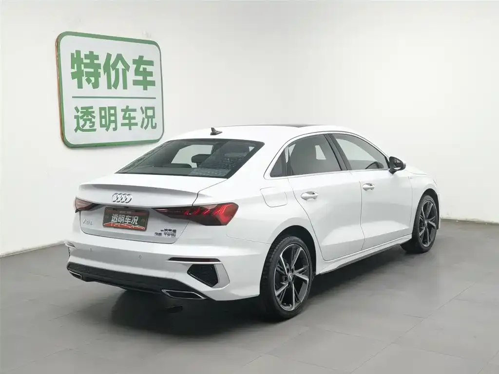 Audi A3 2022 из CN, фото 2