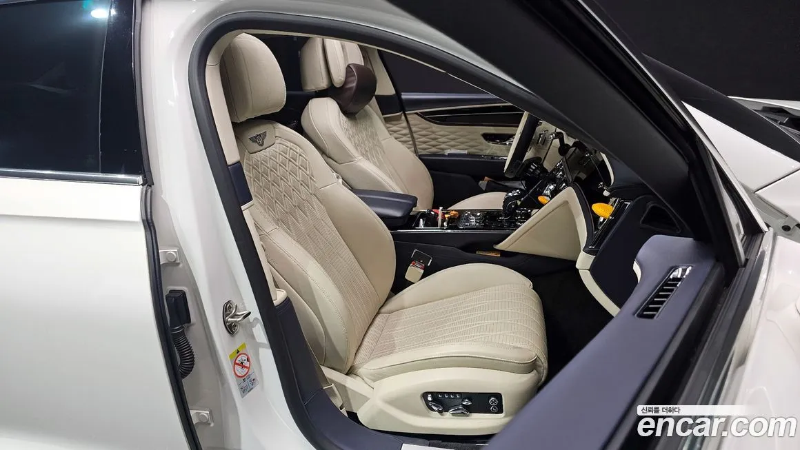 Bentley Flying Spur 2021 из KR, фото 10