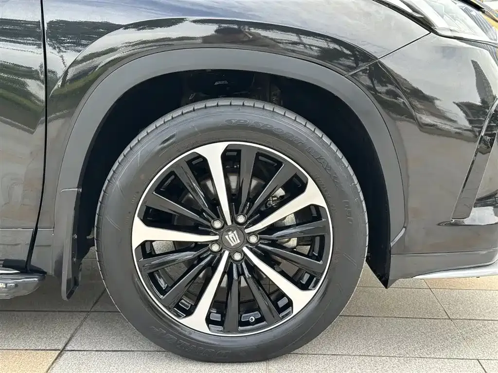 Toyota Crown Kluger 2023 из CN, фото 10
