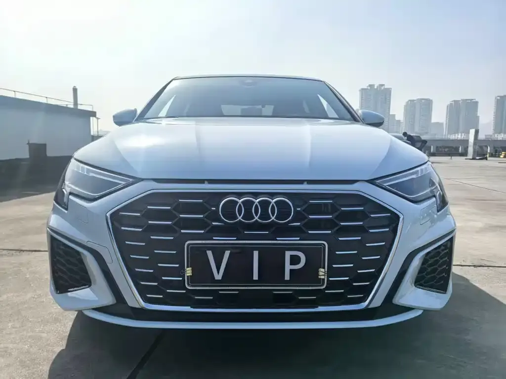 Audi A3 2023 из CN, фото 3