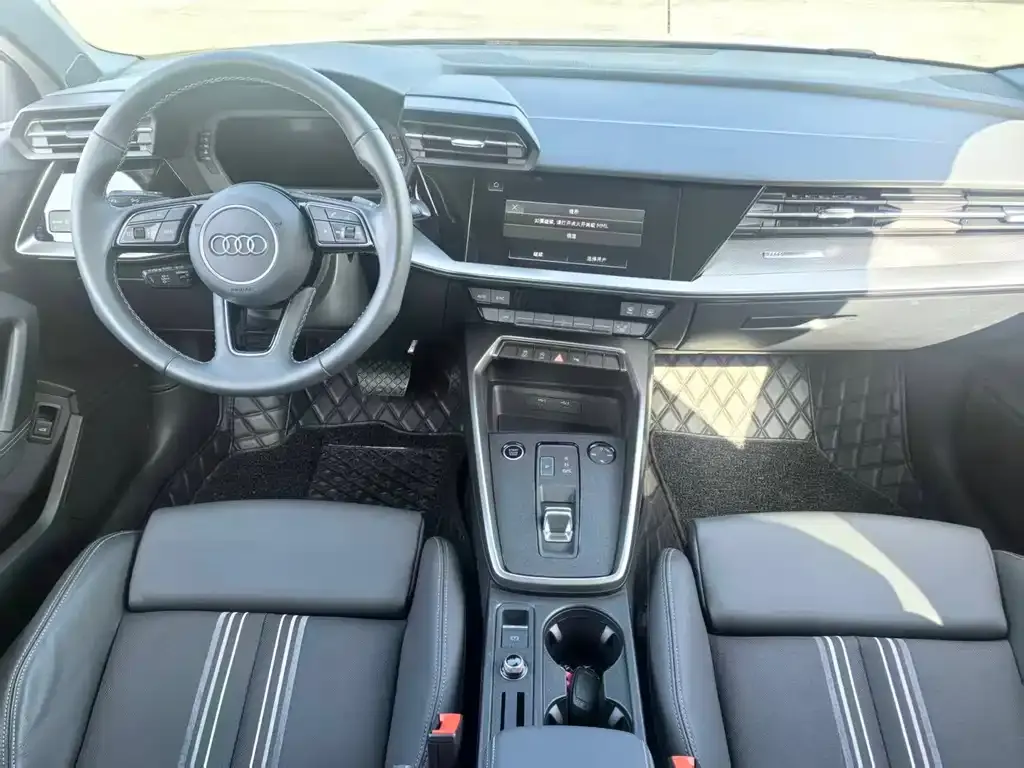 Audi A3 2023 из CN, фото 7
