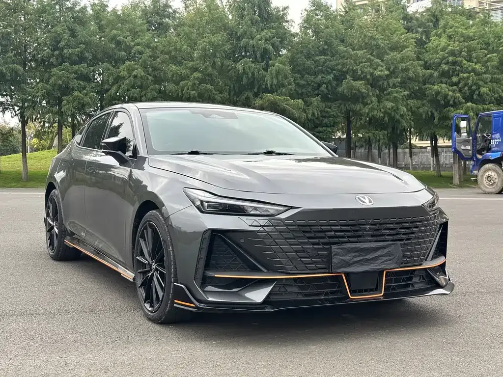 Changan UNI-V 2023 из CN, фото 3