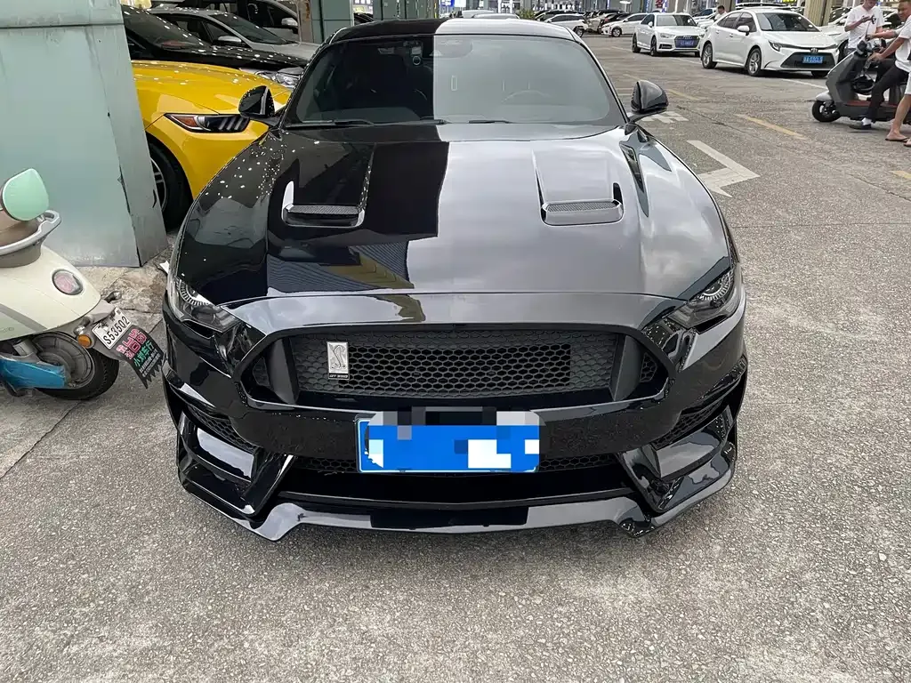 Ford Mustang 2022 из CN, фото 2