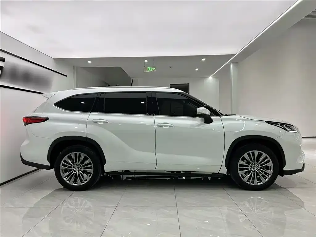 [object Object] Highlander 2023 из CN, фото 9