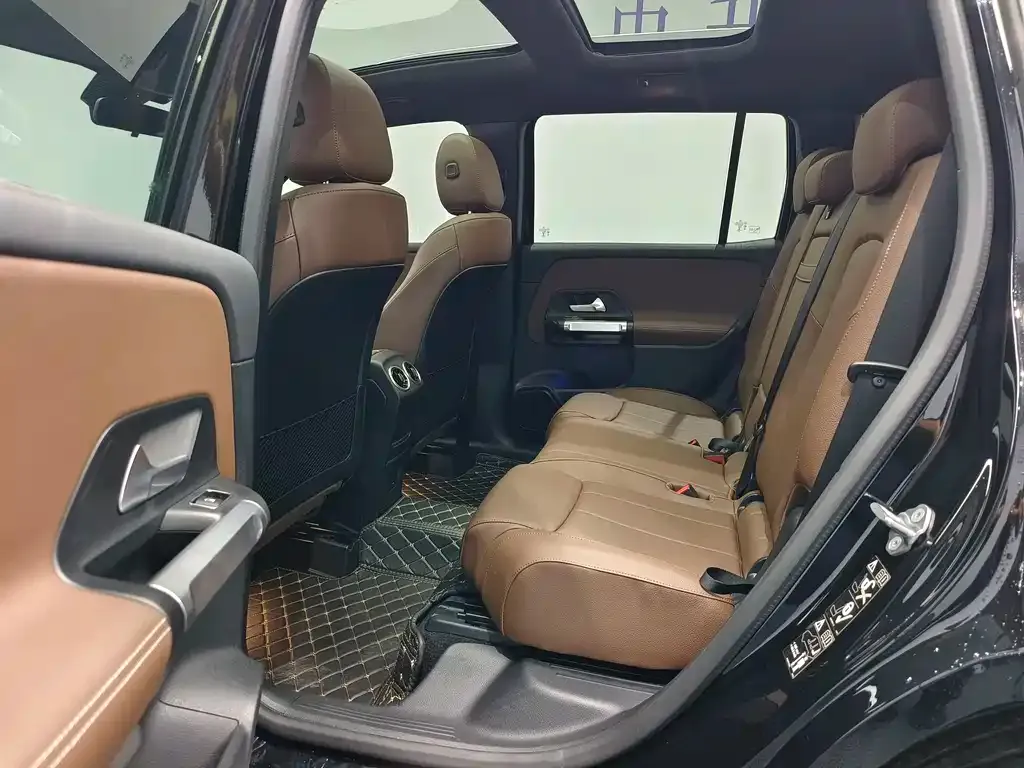 Mercedes-Benz GLB 2023 из CN, фото 10