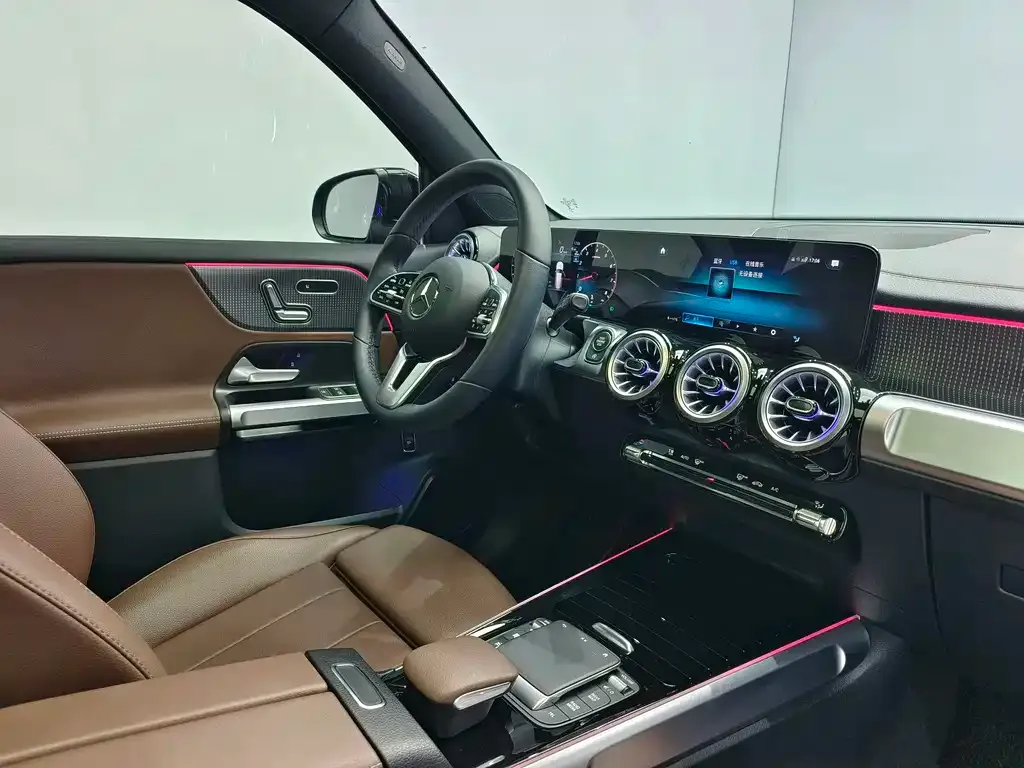 Mercedes-Benz GLB 2023 из CN, фото 9