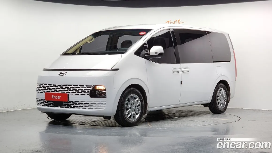 Hyundai Staria 2023 из KR, фото 1