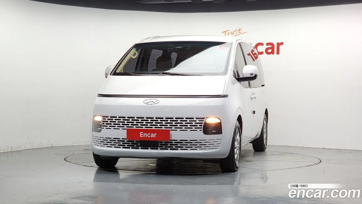 Hyundai Staria 2023 из KR, фото 3