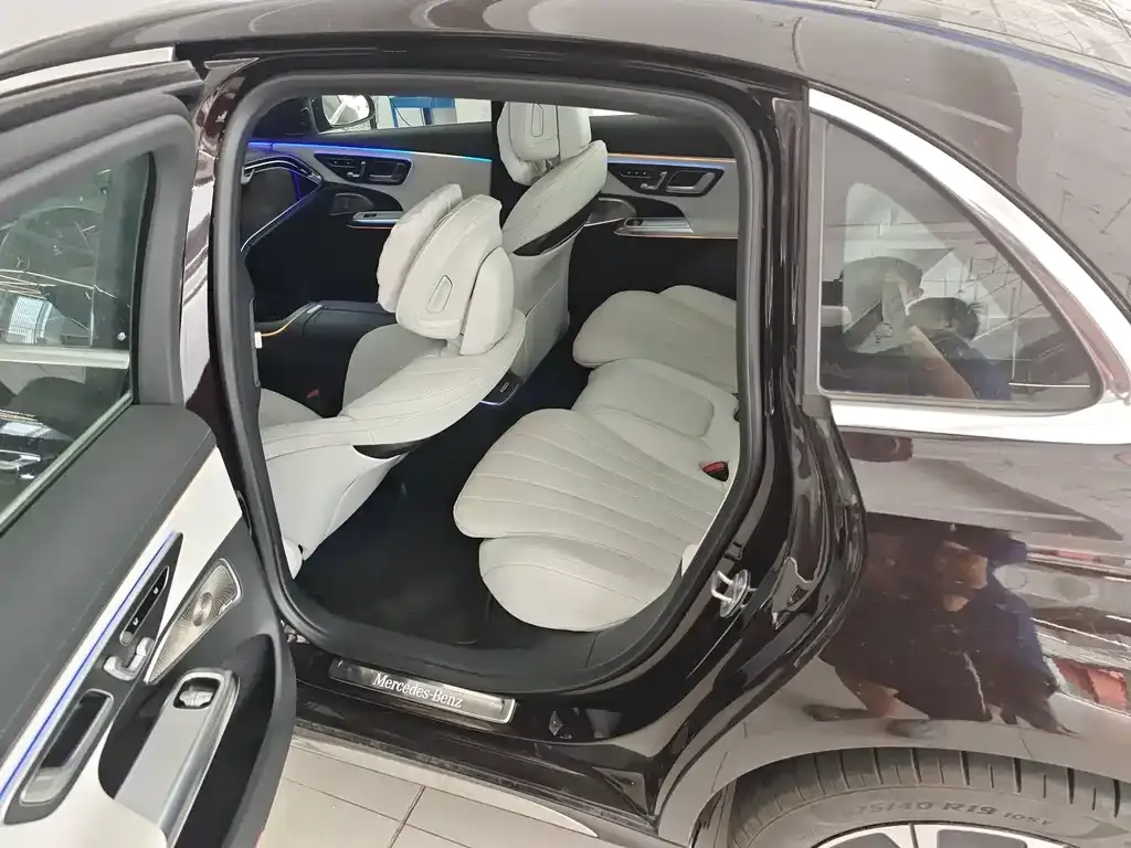 Mercedes-Benz E-Class 2024 из CN, фото 6