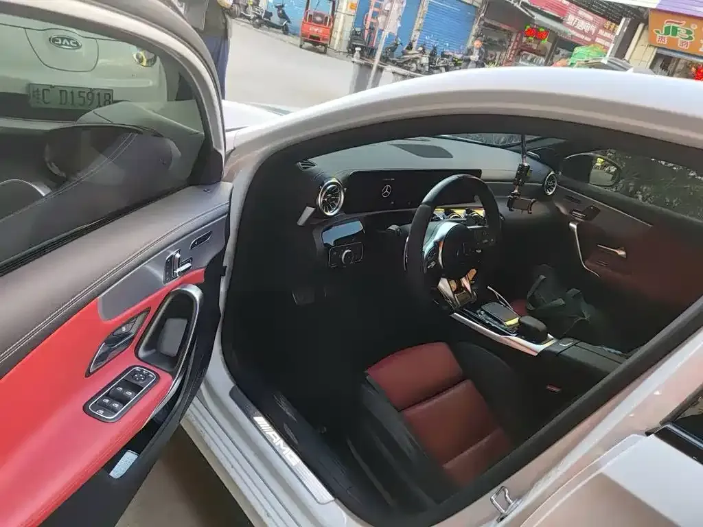Mercedes-Benz A-Class AMG (Import) 2023 из CN, фото 3