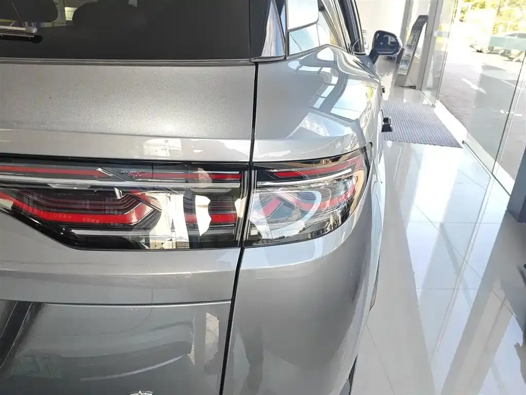 BYD L DM-i 2025 из CN, фото 8