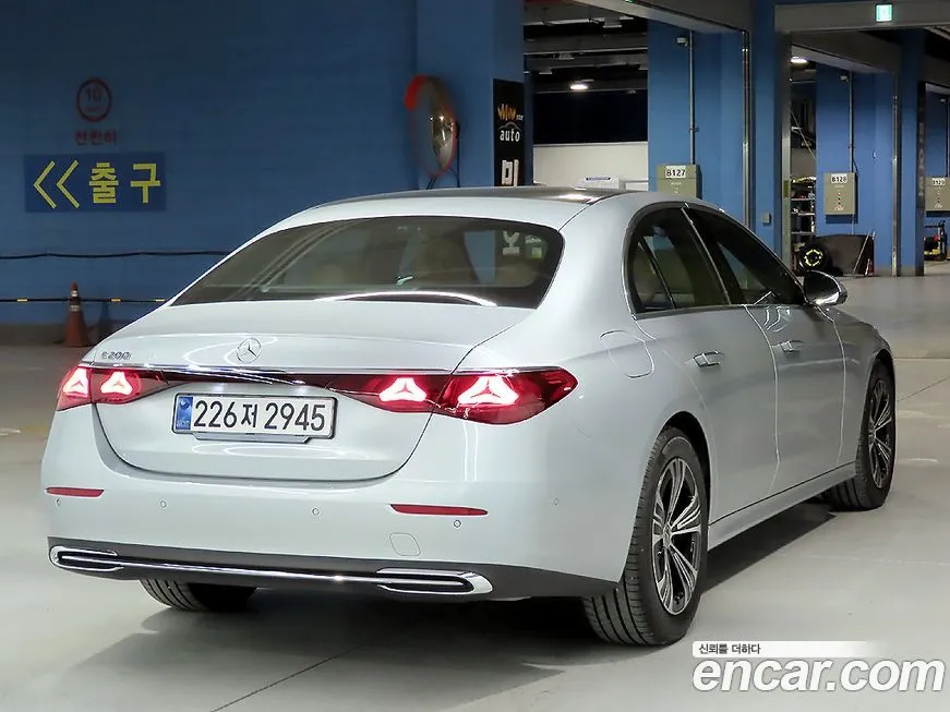 Mercedes-Benz E-Class 2025 из KR, фото 4