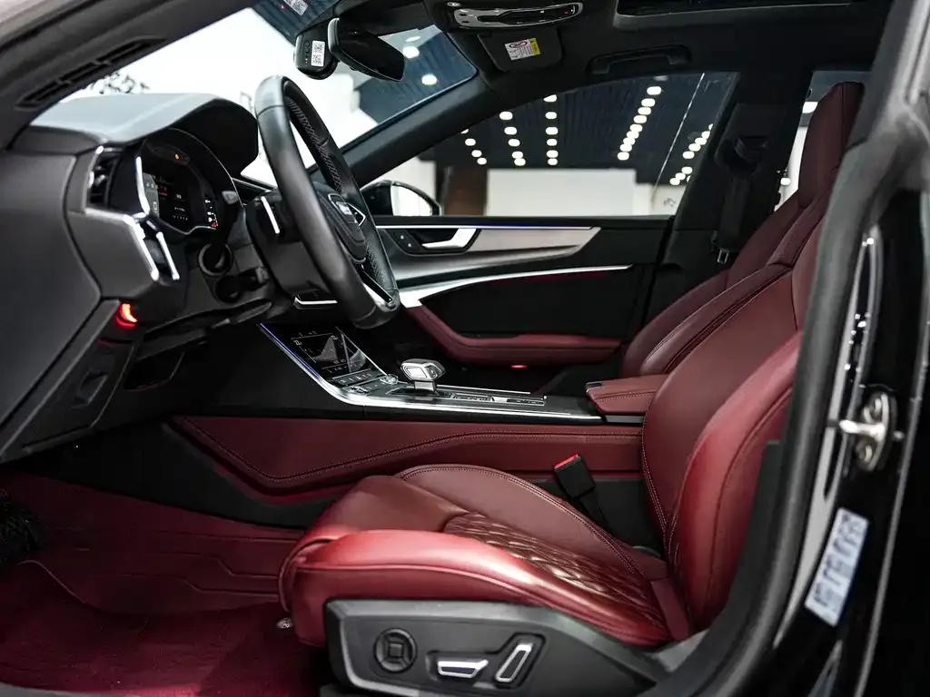 Audi A7L 2025 из CN, фото 8
