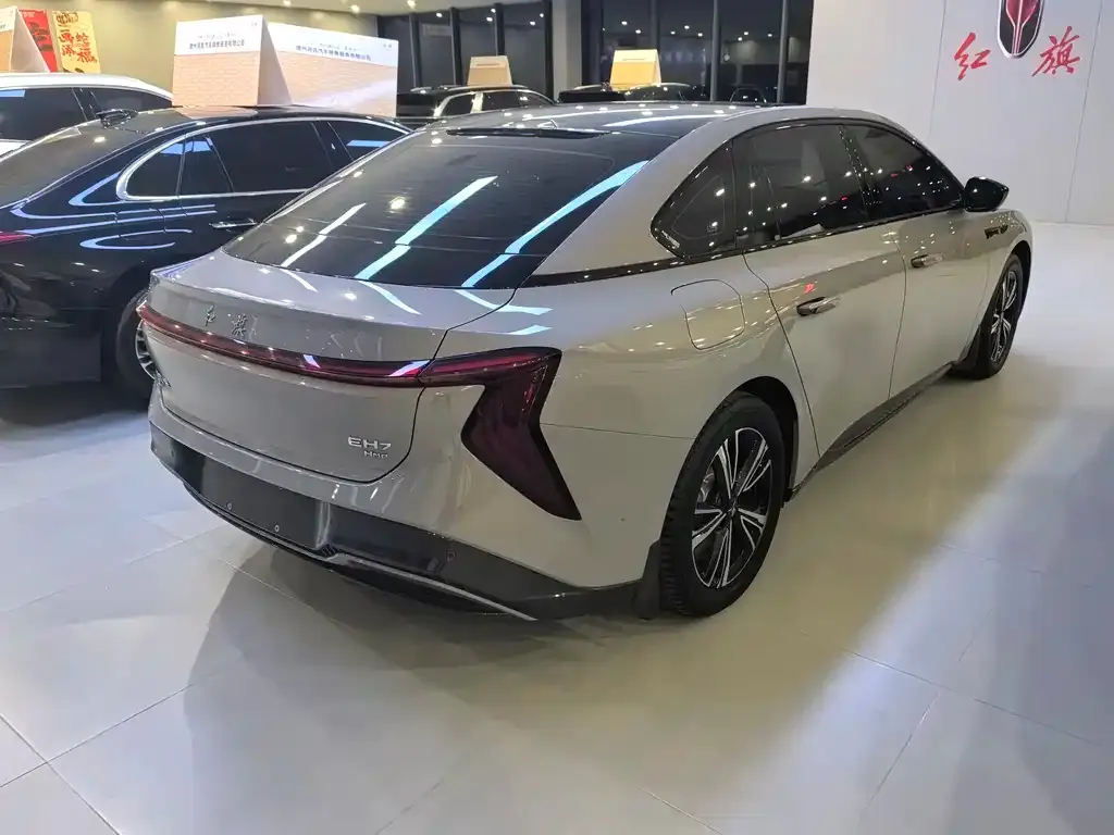 Hongqi EH7 2024 из CN, фото 5
