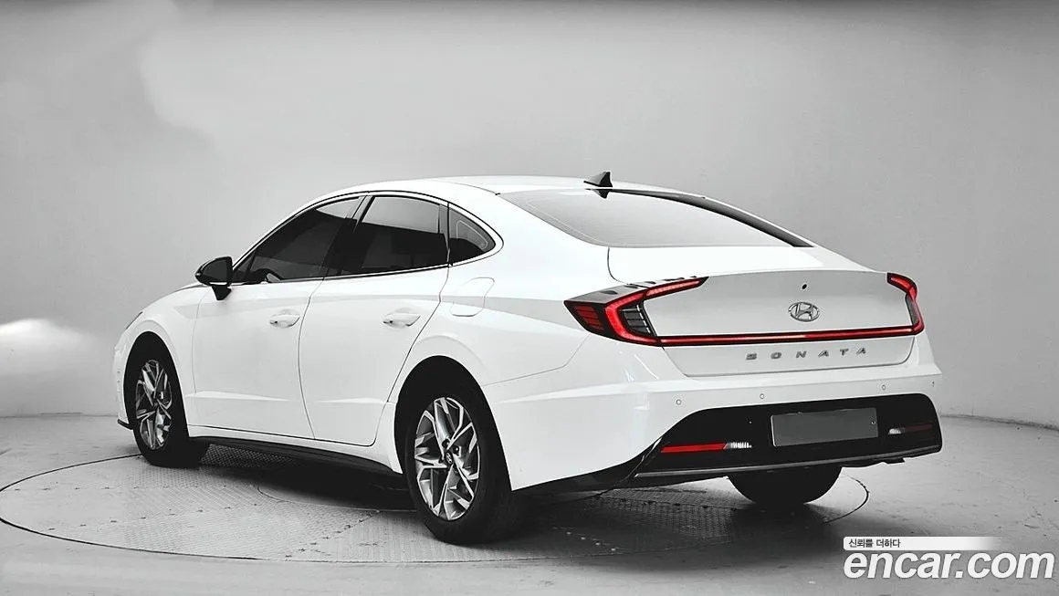 Hyundai Sonata 2022 из KR, фото 2