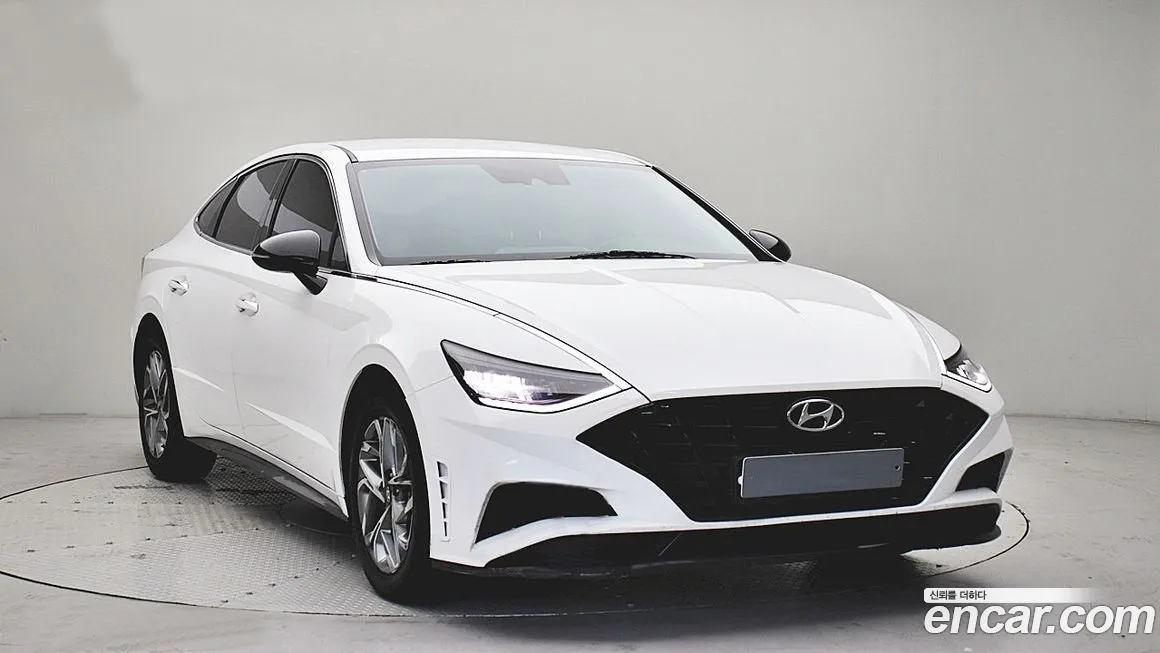 Hyundai Sonata 2022 из KR, фото 3