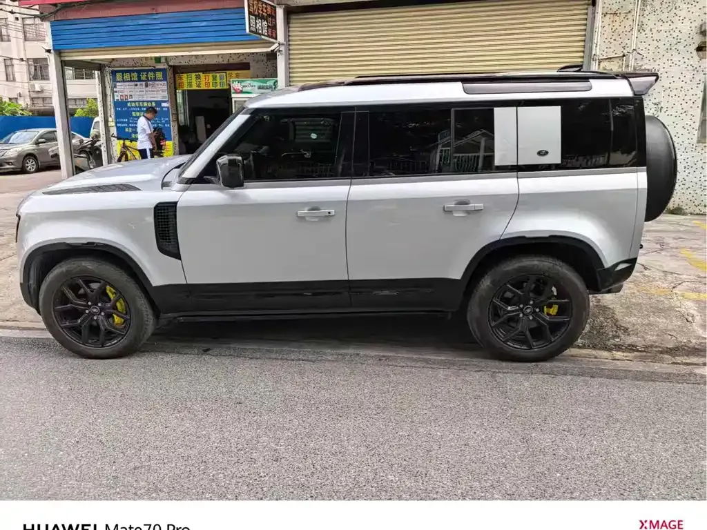 Land Rover Defender 2023 из CN, фото 9