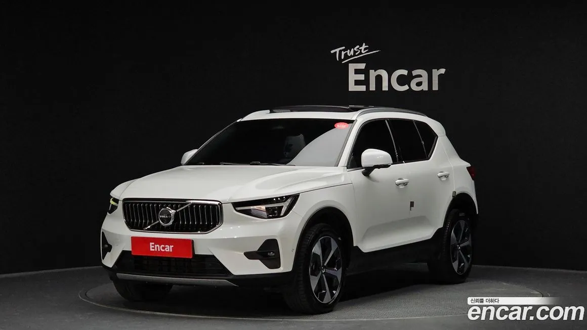 Volvo XC40 2025 из KR, фото 1