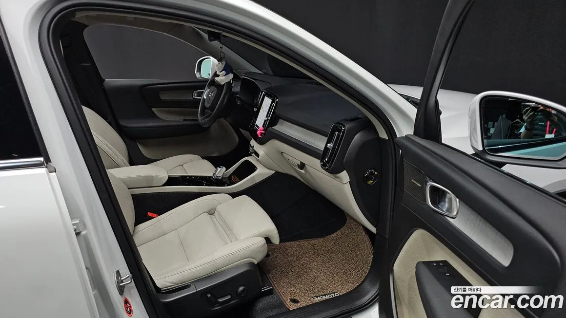 Volvo XC40 2025 из KR, фото 10