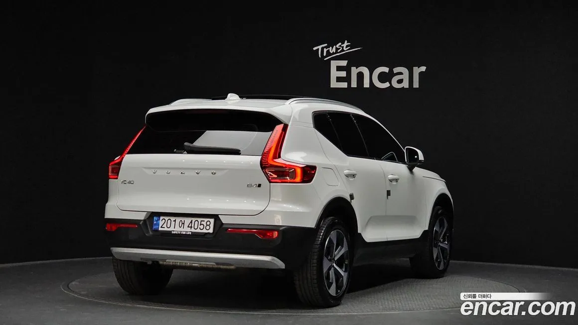 Volvo XC40 2025 из KR, фото 2