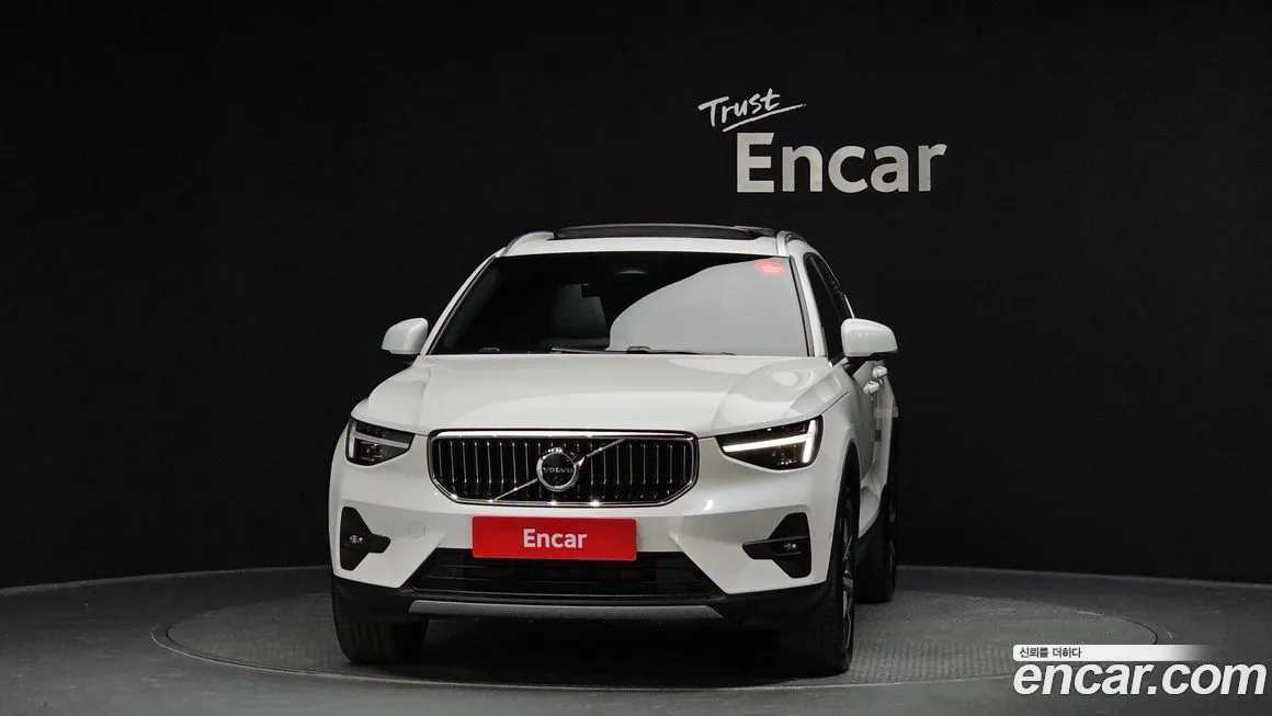 Volvo XC40 2025 из KR, фото 3