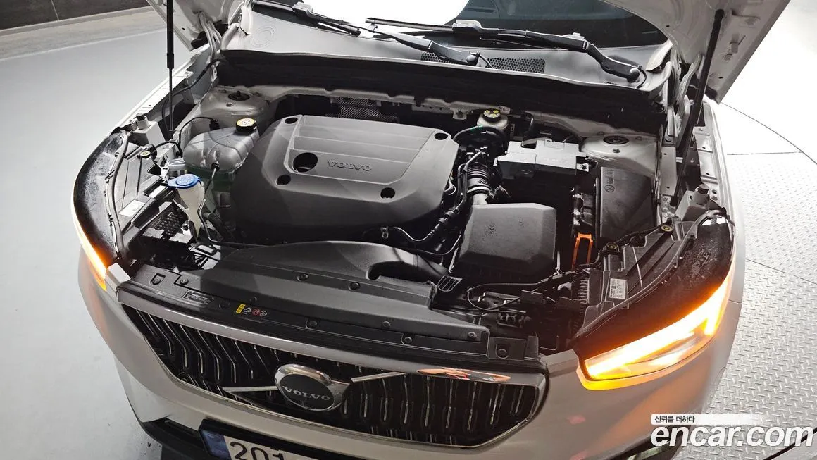 Volvo XC40 2025 из KR, фото 6