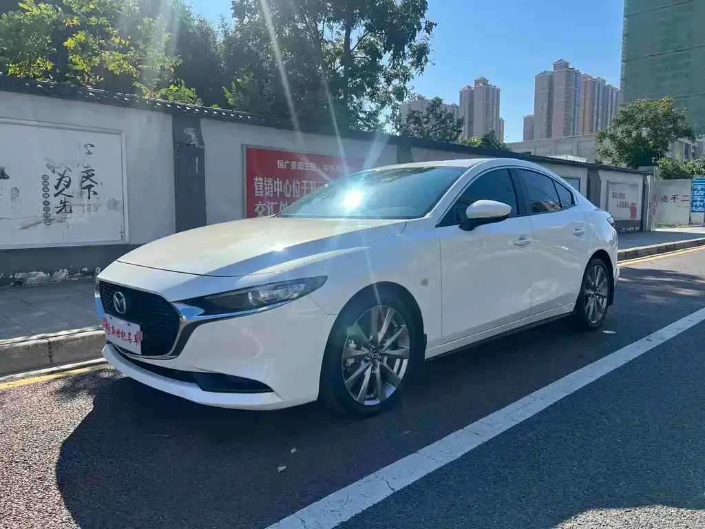 Mazda 3 Axela 2021 из CN, фото 1