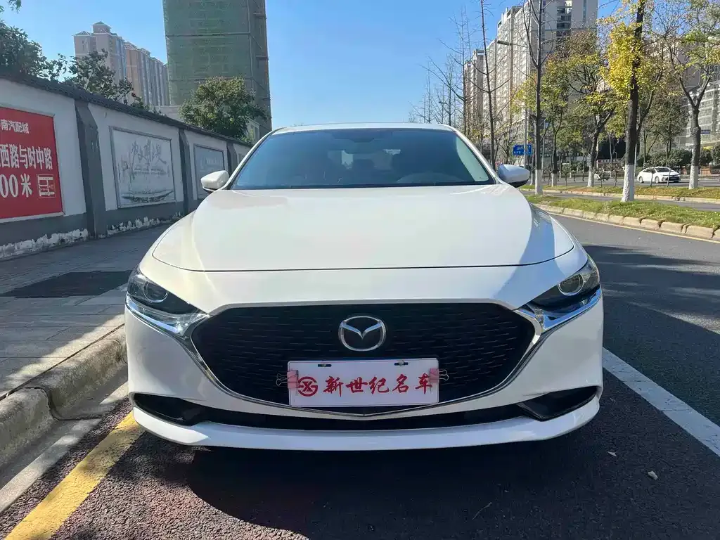 Mazda 3 Axela 2021 из CN, фото 2