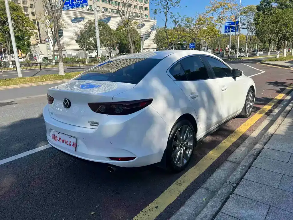 Mazda 3 Axela 2021 из CN, фото 3